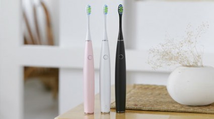 Oclean One Sonic Toothbrush Takes Care of Your Teeth